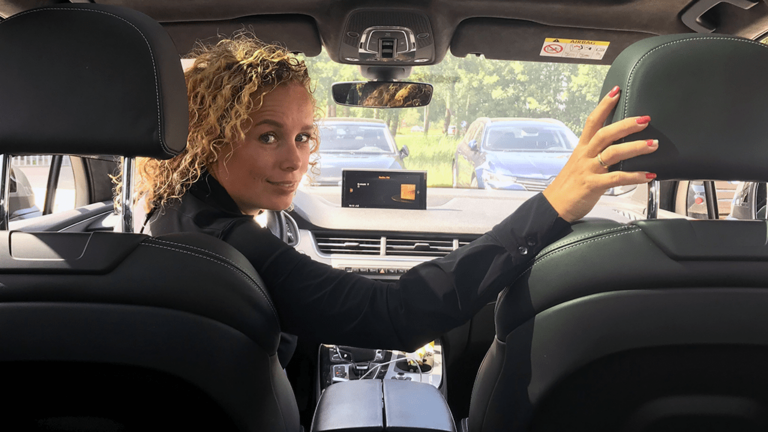 onderzoek-wijst-uit-vrouwen-kunnen-beter-inparkeren-dan-mannen