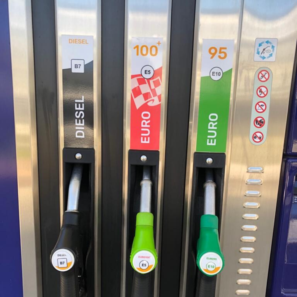 Euro 100+