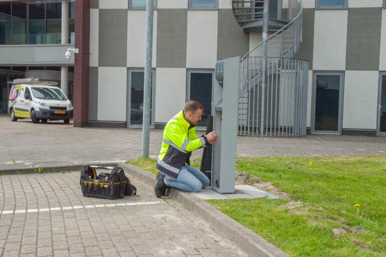 Installatie van een laadpaal