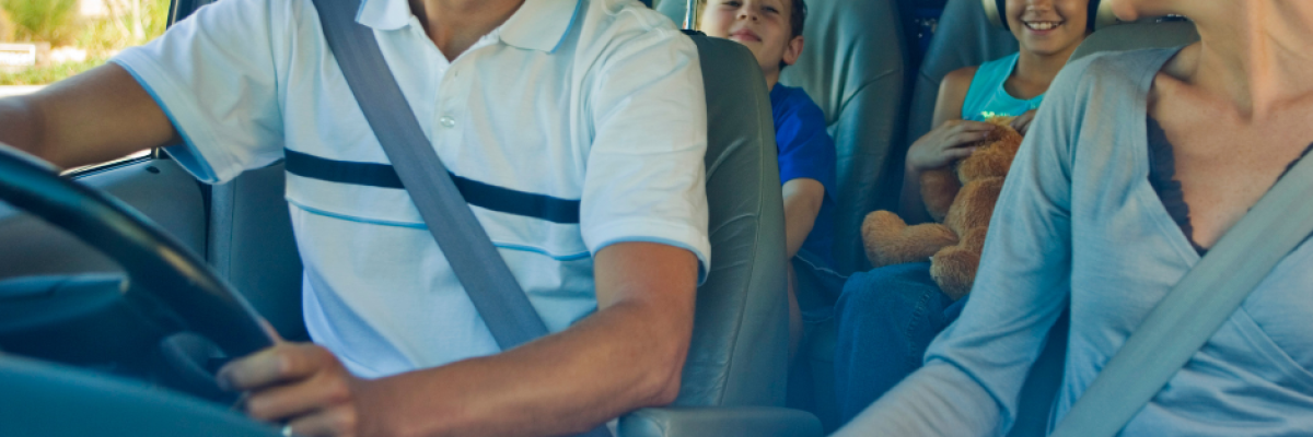 Familie in auto