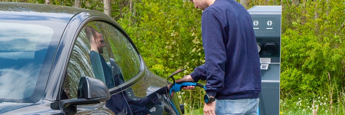 Zakelijk-laden-met-TanQyou